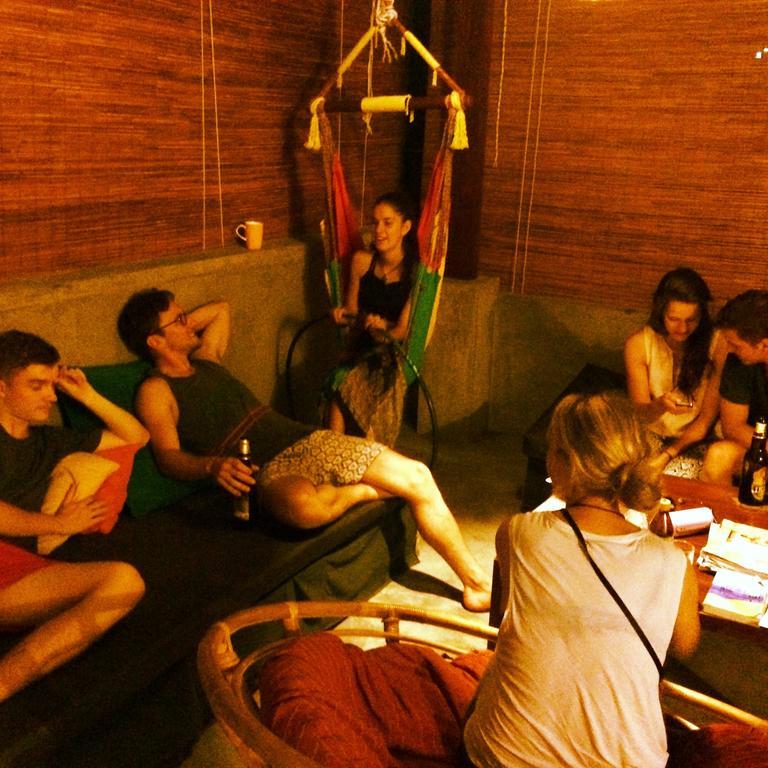 Colombo Beach Hostel マウントラビニア エクステリア 写真